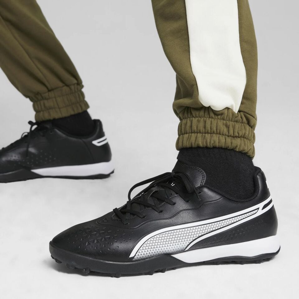 Puma King Match Siyah Halı Saha Kramponu